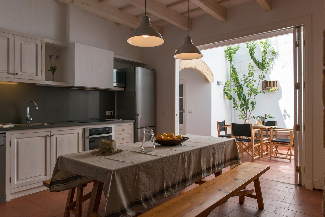 Cal Bisbe Villa ซิวตาเดญา ภายนอก รูปภาพ