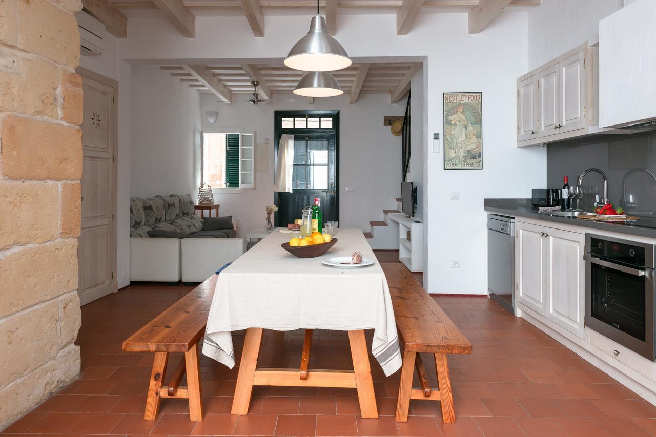 Cal Bisbe Villa ซิวตาเดญา ภายนอก รูปภาพ